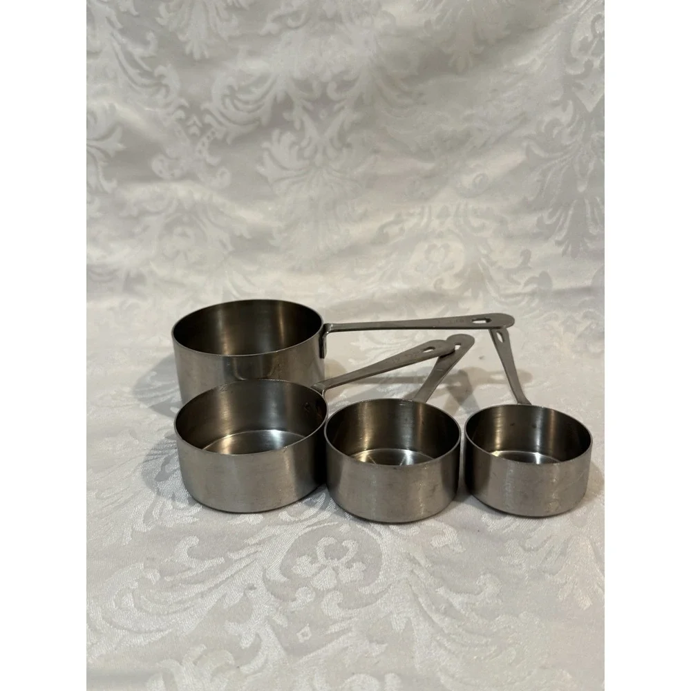 Amco 864 4 Measuring Cups 1/4, 1/3,  1/2,  1 Stainless‎ Steel 1/4 Handle Twisted